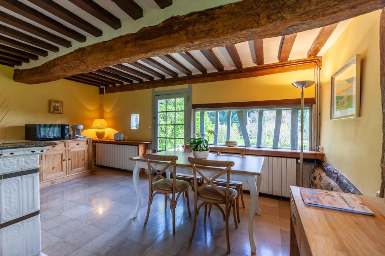 Le Manoir Du Perroy Pension Saint-Wandrille-Rancon Buitenkant foto