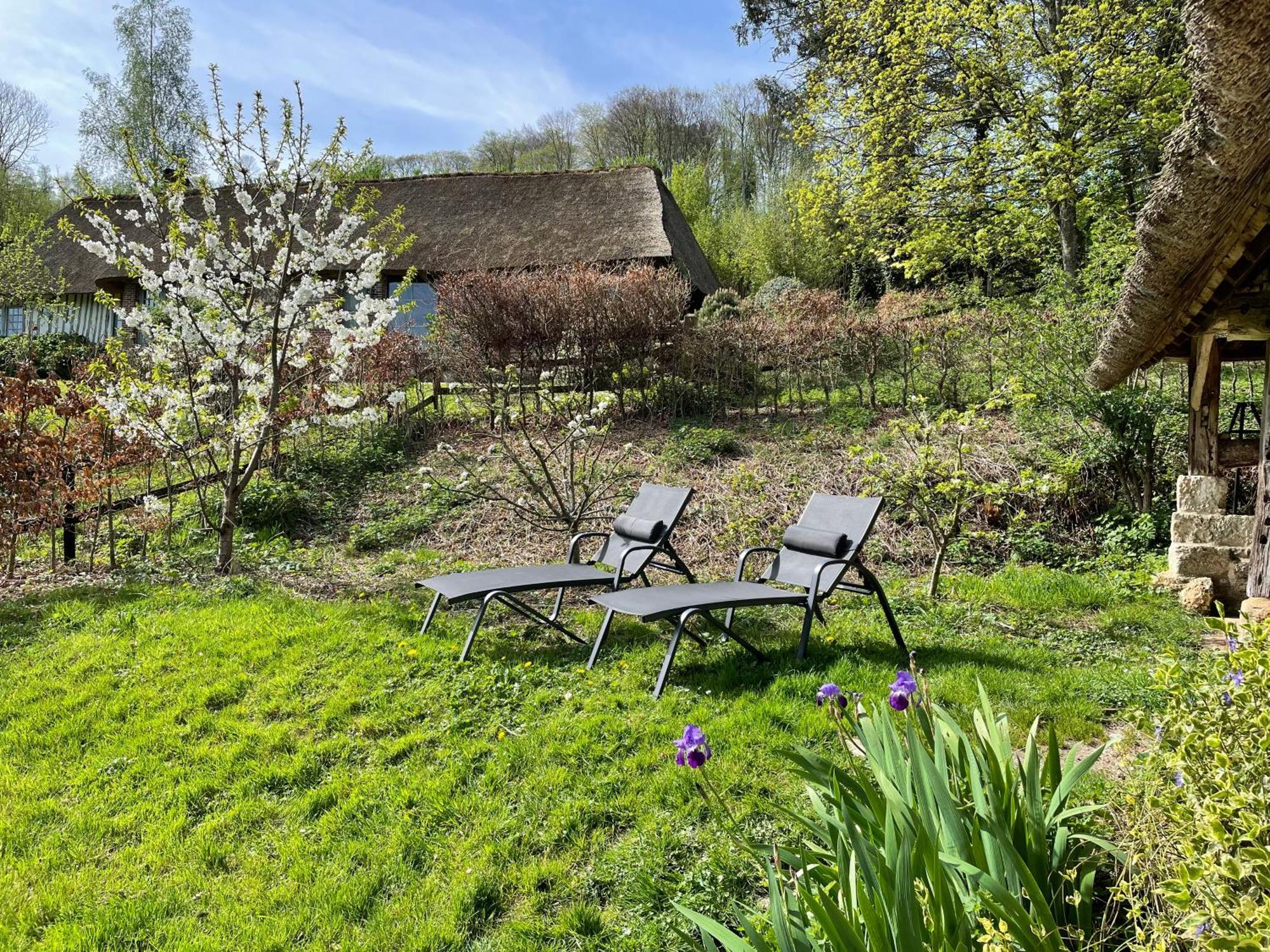 Le Manoir Du Perroy Pension Saint-Wandrille-Rancon Buitenkant foto