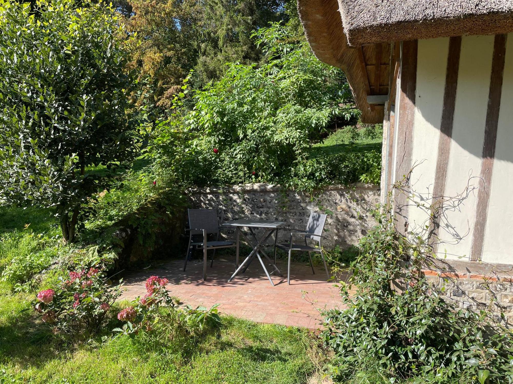 Le Manoir Du Perroy Pension Saint-Wandrille-Rancon Buitenkant foto